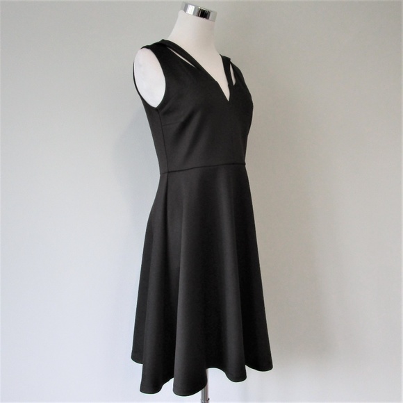NORDSTROM Black Fit & Flare Cut Out Scuba Dress 2 - Picture 3 of 8